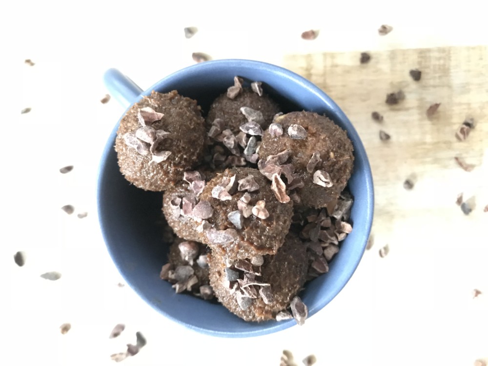 brownie batter protein balls brownie batter protein balls